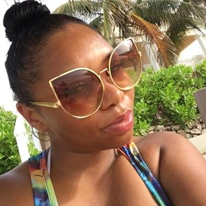 Meet your Posher, Markesha